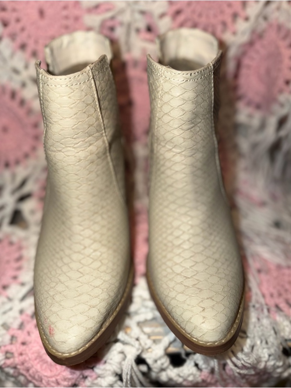 Women's Cream Textured Ankle Boots